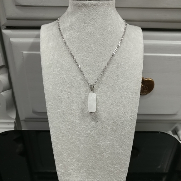 Natural Quartz Crystal Necklace Gemstone Pendant Stainless-Steel Chain 20" - Picture 3 of 15